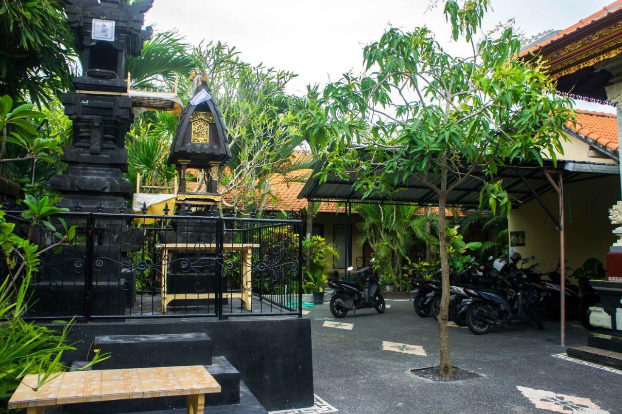 Putu Guest House Canggu Exterior foto